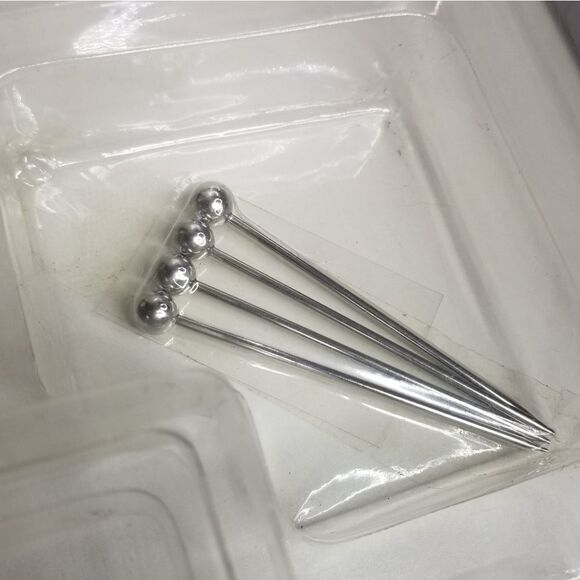 Snack Serving 5pc Set with 4 Metal Skewers Geometric Square Puzzle NIB - Picture 3 of 7